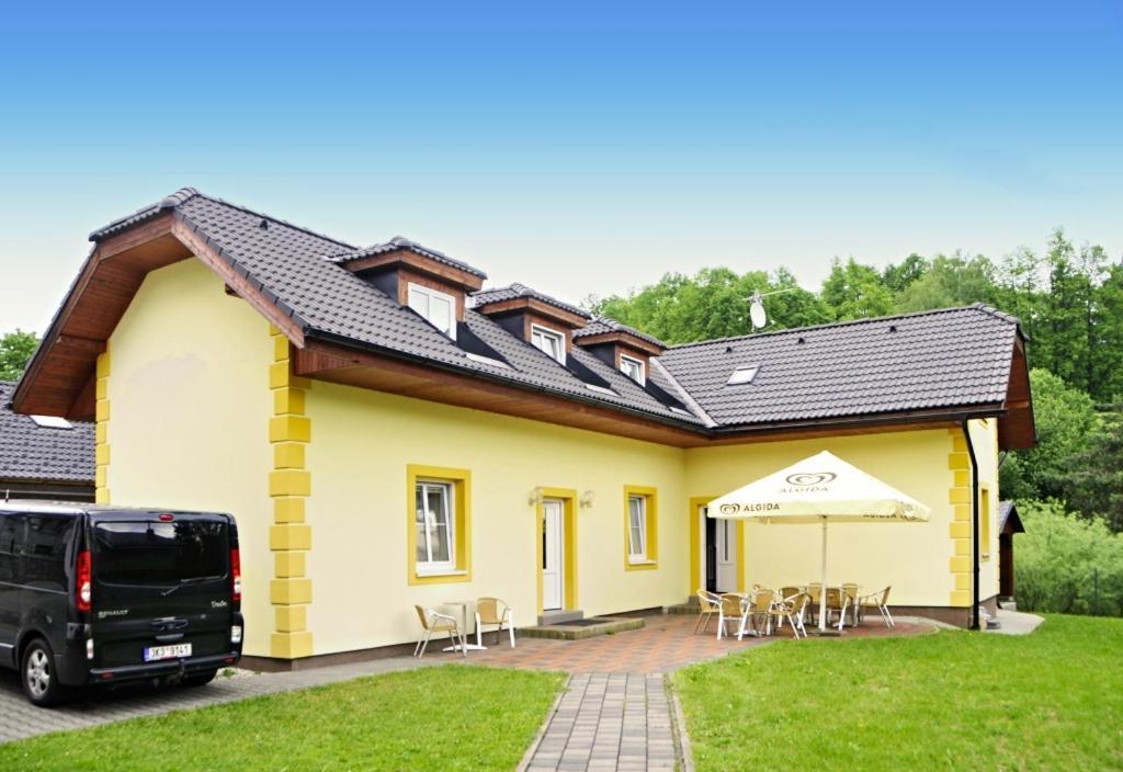 Pension V Jeseniku Exterior photo
